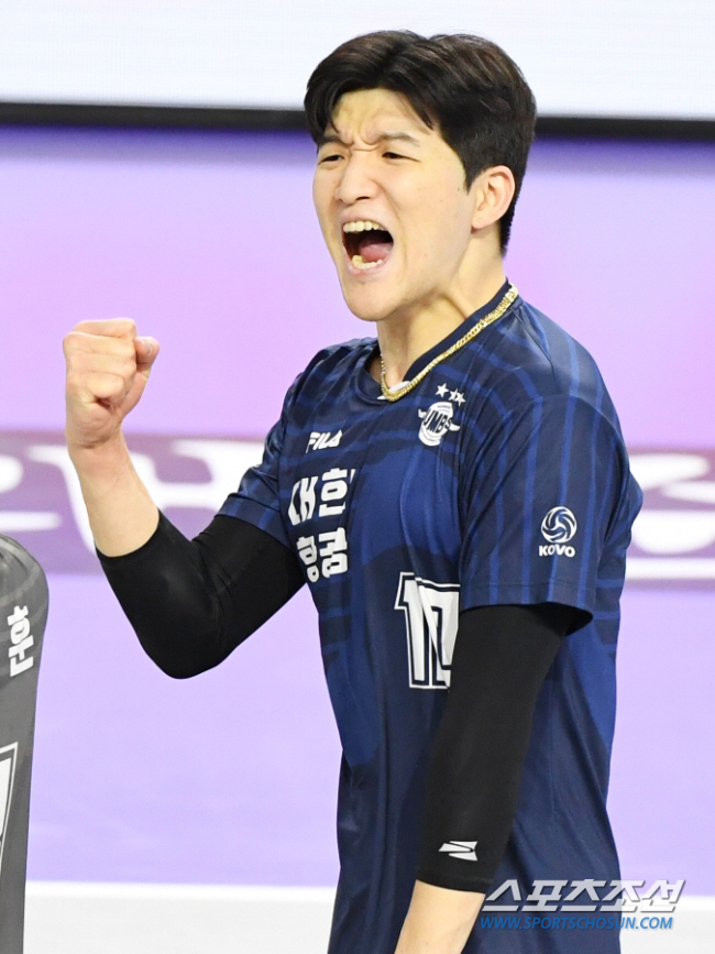 '역사 도전' 대한항공 개막전 악재, 정지석 허리 통증 결장…현대캐피탈 …