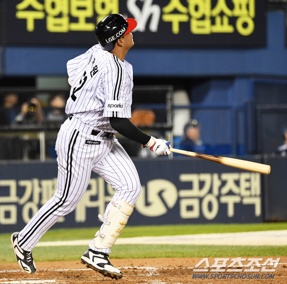 '143일 만에 터진 잠실 빅보이' 8회말 동점포 터뜨리며 존재감 드러낸…