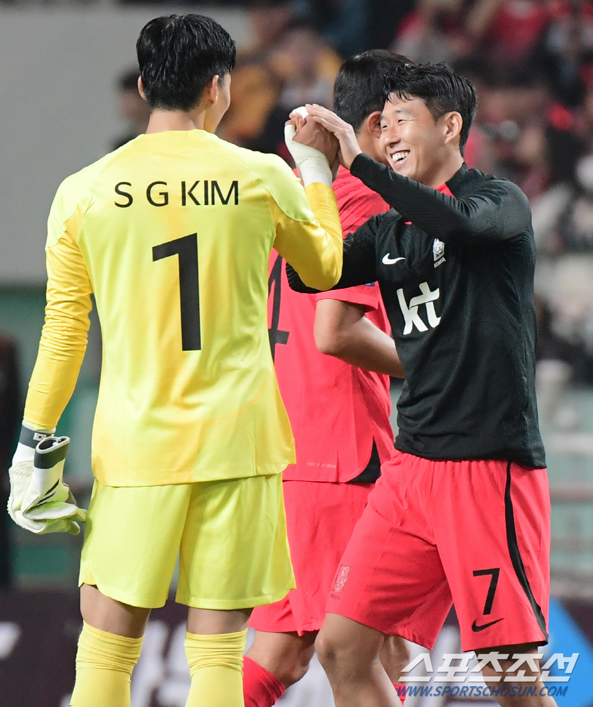밀려나는 92년생…"저 없어도 되겠던데요" SON도 '박지성 로드' 걷나…