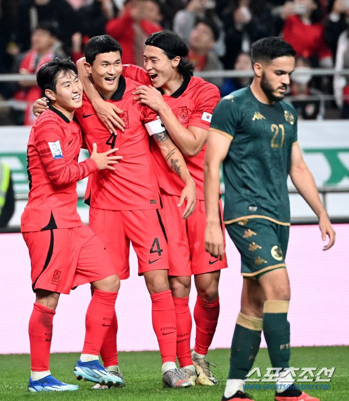 유럽까지 들썩, '클린스만호' 구한 이강인의 공격력 극대화 '신의 한 수…