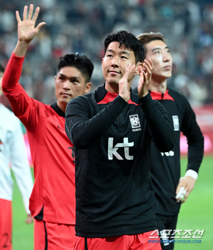 '야유'에 화들짝 클린스만, 손흥민 휴식은 '신선한 판단'…'두 수 아래…
