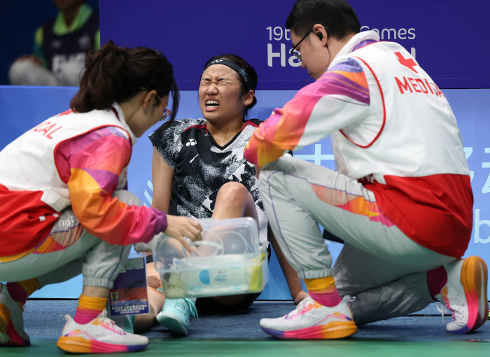 '투혼 감동' 안세영, 국민 '개념선수'로 떠오르다…항저우 결승 상대 천…