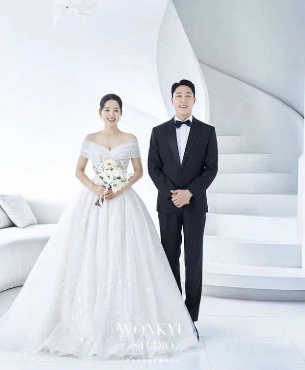 "고아된 느낌" 박수홍 참담한 심경 안고 손헌수 결혼식 '눈물의 축사'[…