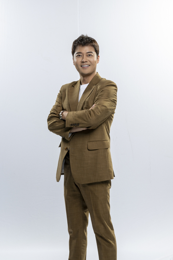 전현무 "녹화중 실제 헤어진 커플 있다…스킨십 기피에 과몰입"('지구별 …