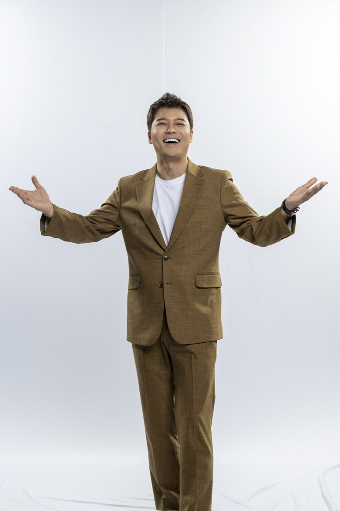 전현무 "녹화중 실제 헤어진 커플 있다…스킨십 기피에 과몰입"('지구별 …
