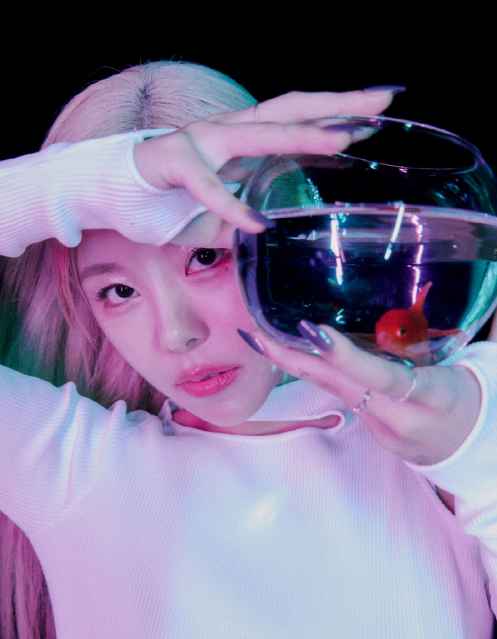 [일문일답] 마마무 휘인 "첫 솔로정규, '올라운더' 수식어 납득시키고파…