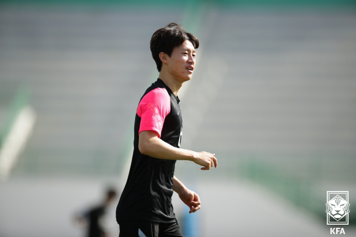 [기자회견]이재성 "이강인과 포지션 체인지? 자율적으로 결정"(일문일답)