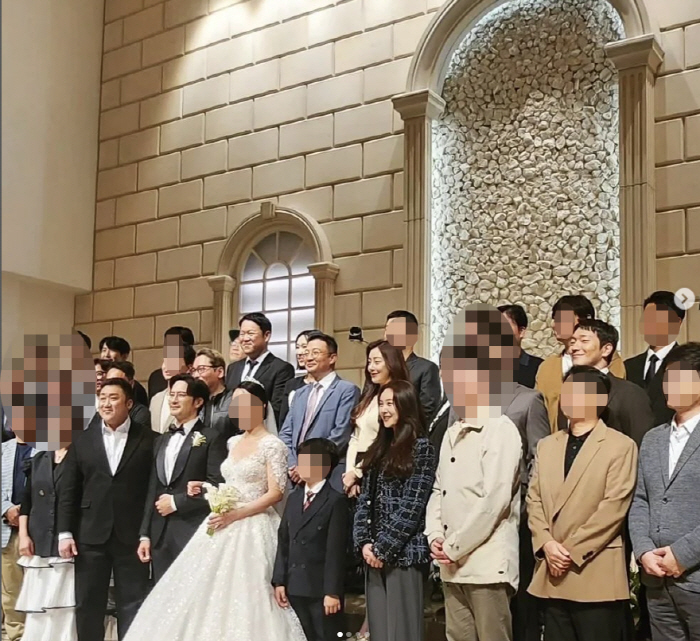 '49살' 임형준, 늦둥이 낳고 결혼식 올렸다..손석구 마동석 ★하객 총…