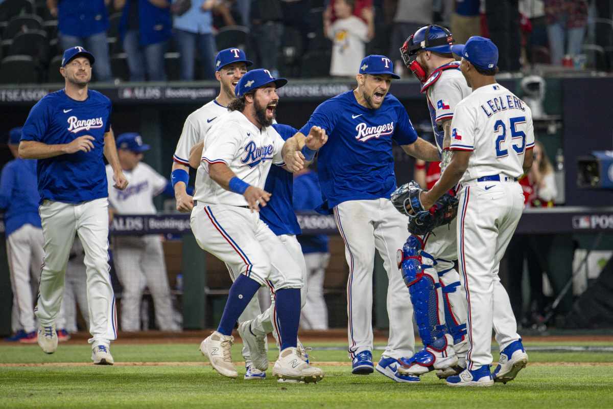 '날개 단 TEX' 슈어저가 돌아왔다, 1차전 불펜대기 및 3,4차전 선…
