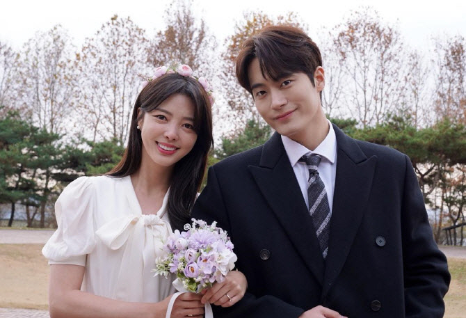 [공식] '차서원♥'엄현경 측 "최근 子득남…아이와 산모 모두 건강"