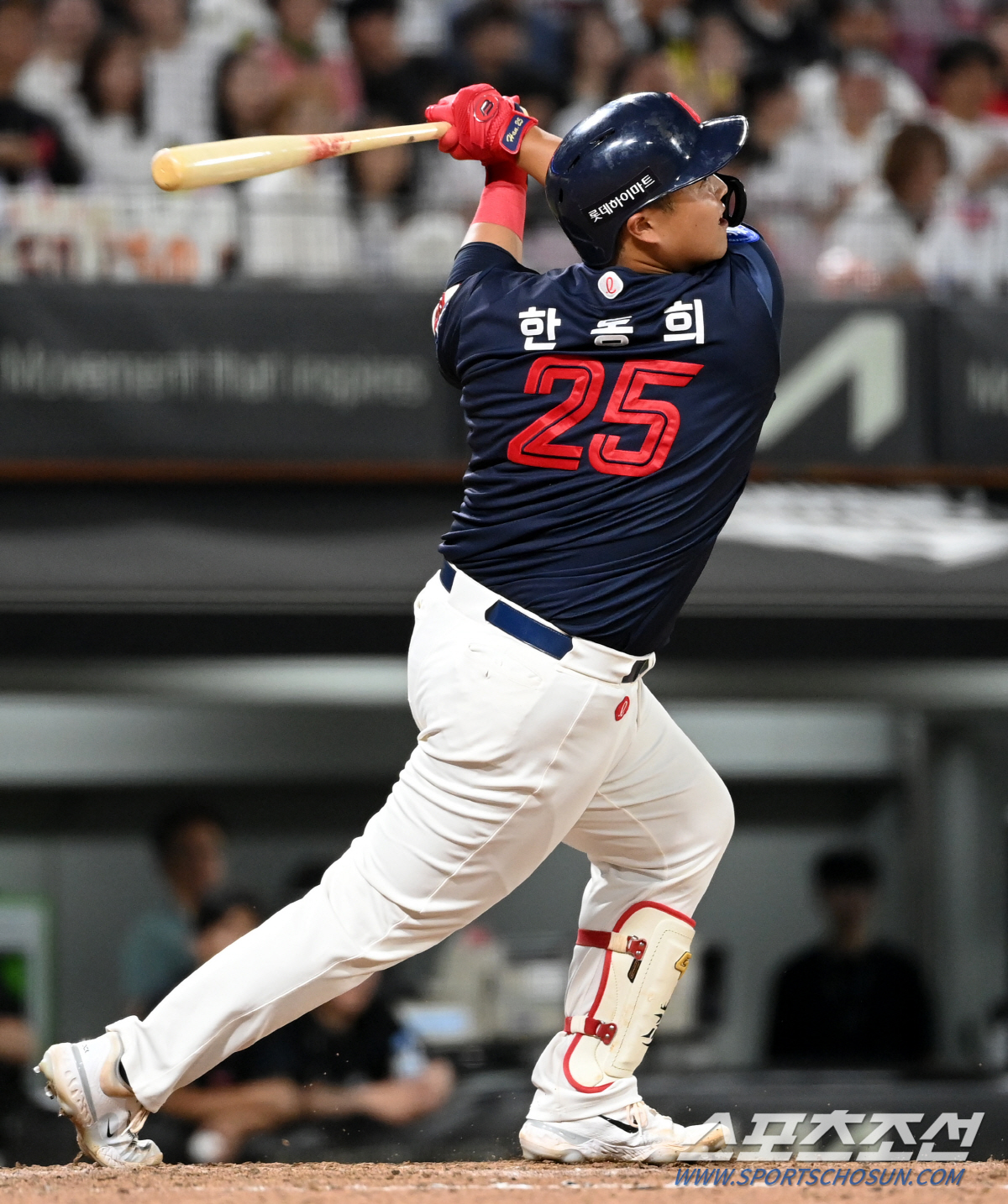 '강정호→이대호까지' 도와줄 사람은 많다. '타율 0.218' 한동희는 …