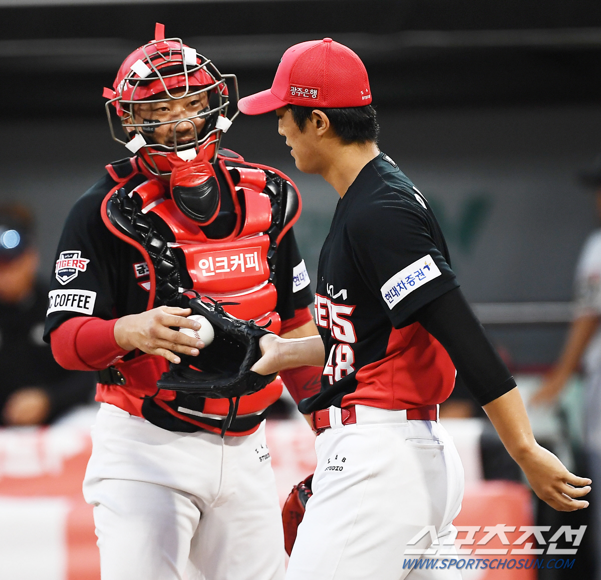 31세 4년 13억원→35세 3년 25억원. 양의지,강민호 백업→KIA …