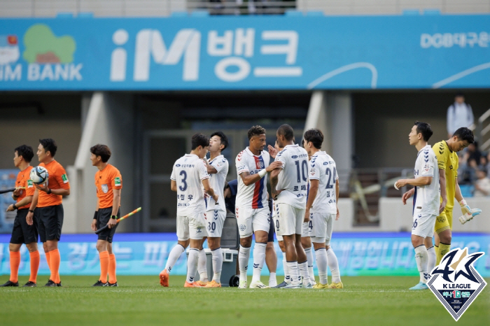 정규 라운드 상대 전적으로 본 강등 전쟁의 결말은?