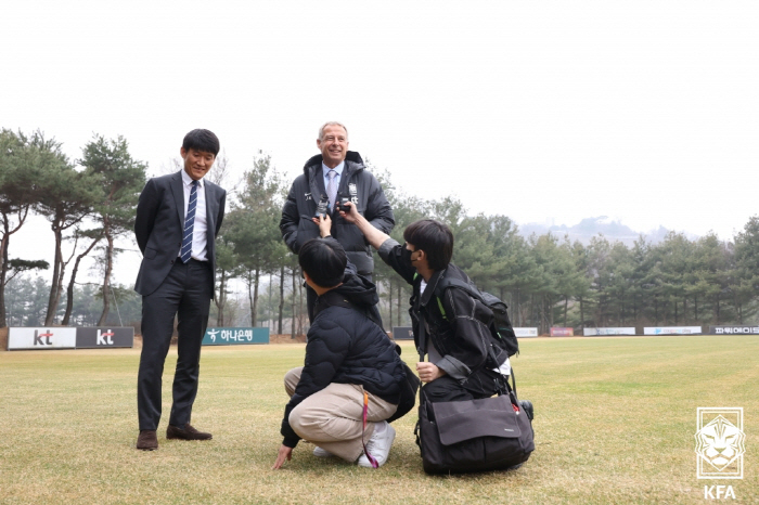 '유럽파 폼 미쳤다!' 한국, 손흥민-이강인-김민재-황희찬-정우영 릴레이…