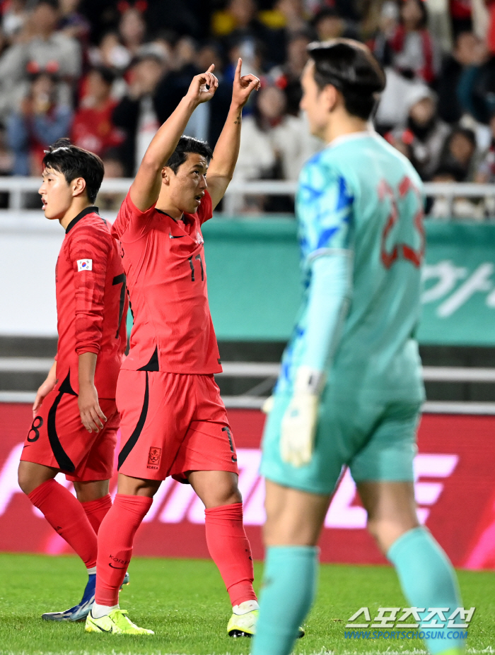 '유럽파 폼 미쳤다!' 한국, 손흥민-이강인-김민재-황희찬-정우영 릴레이…
