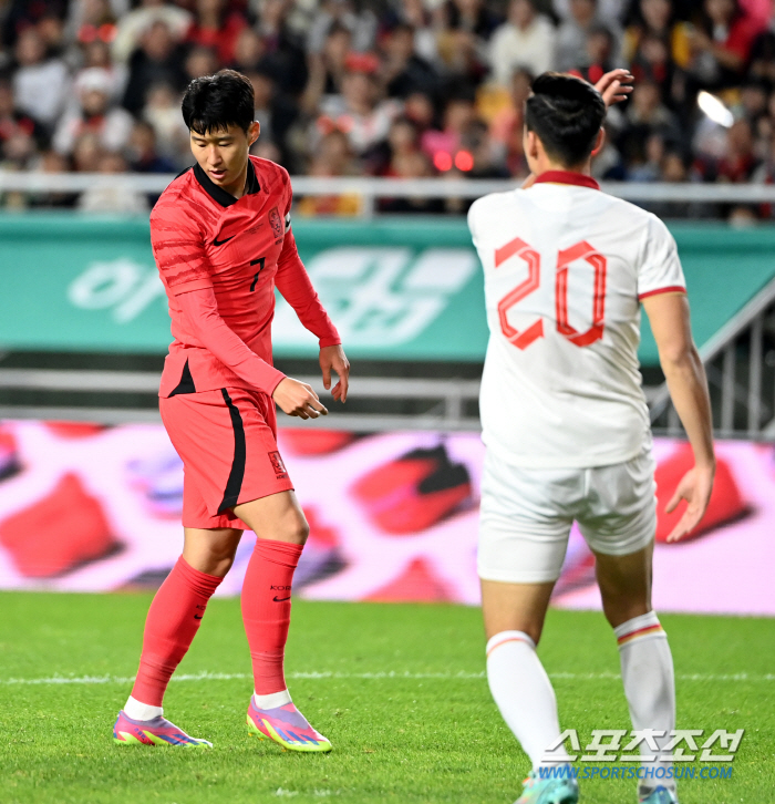 '유럽파 폼 미쳤다!' 한국, 손흥민-이강인-김민재-황희찬-정우영 릴레이…