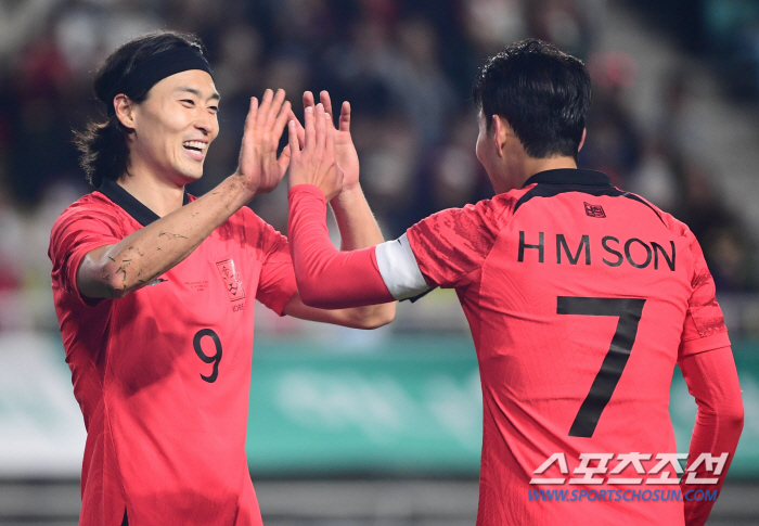 '유럽파 폼 미쳤다!' 한국, 손흥민-이강인-김민재-황희찬-정우영 릴레이…