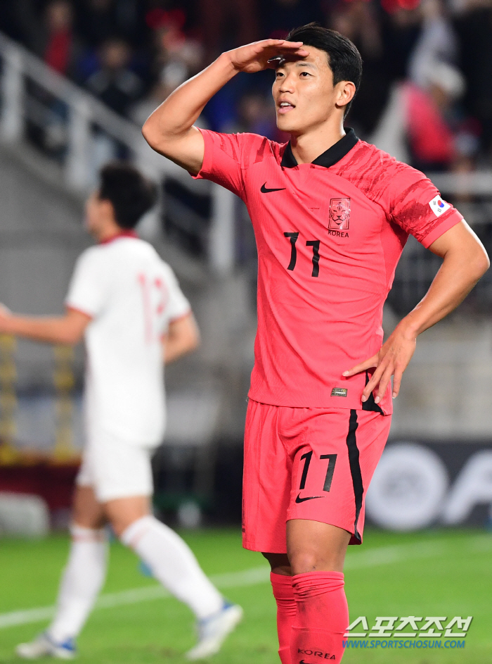환상 돌파+득점, 이것이 EPL 명장들 칭찬 이끈 '더 코리안 가이' 황…
