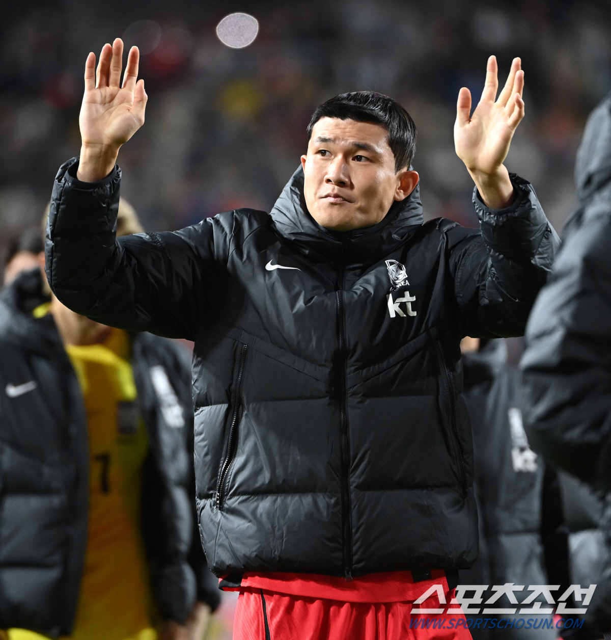 '두경기 연속골' 김민재 "강인이 킥에 머리를 대기만 했을 뿐"