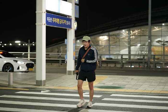 기안84, 아프리카 여행도 가방 달랑 하나.."마라톤보다 빡셀 듯"