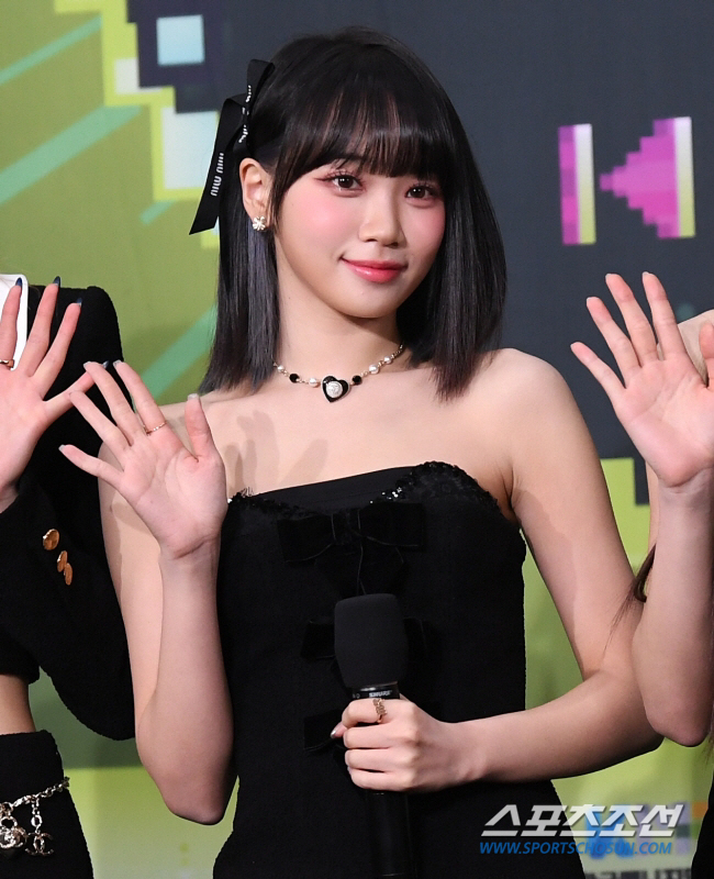 르세라핌 김채원, 활동 중단한 이유 "컨디션 안 좋고 목 너무 아파"