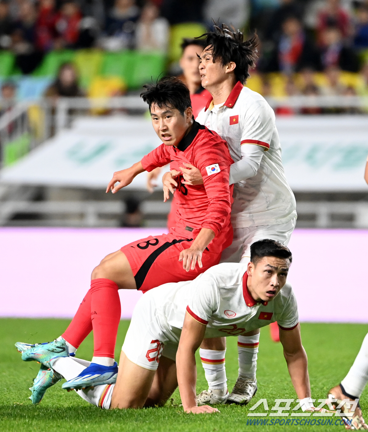 [베트남전 전반분석]토트넘→PSG→바뮌, 파상공세에 녹초…'김민재→황희찬…