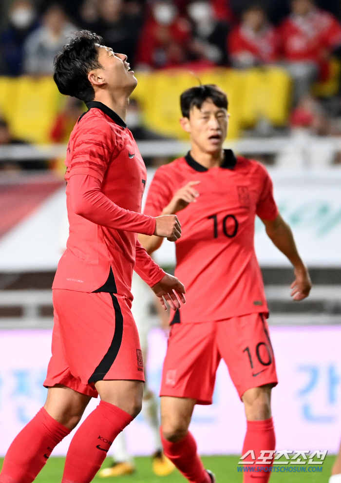 [베트남전 전반분석]토트넘→PSG→바뮌, 파상공세에 녹초…'김민재→황희찬…