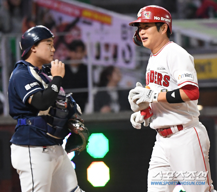 '한달전 6위→극적인 3위' SSG 최종전에서 두산 꺾고 준PO 직행 확…