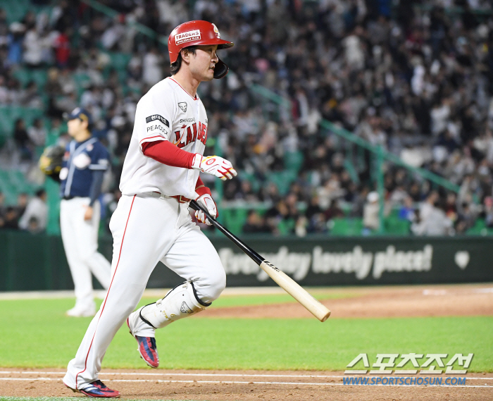 '한달전 6위→극적인 3위' SSG 최종전에서 두산 꺾고 준PO 직행 확…