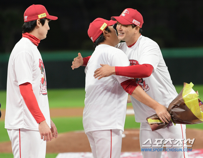 'PS 탈락 걱정' 우승팀의 몰락→'한달만에 준PO 직행' 반전 드라마,…