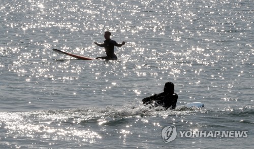 부산 송정으로 서핑 오세요…내달 19일까지 가을해양레저 시즌