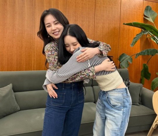 안소희X선미, '원더걸스' 막내들 총출동…"우리는 미소에요"