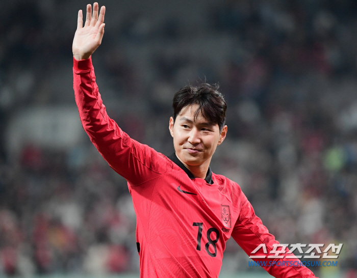 이적→부상→AG 金→A매치 3골→한 달 만에 PSG 복귀, 'KING' …