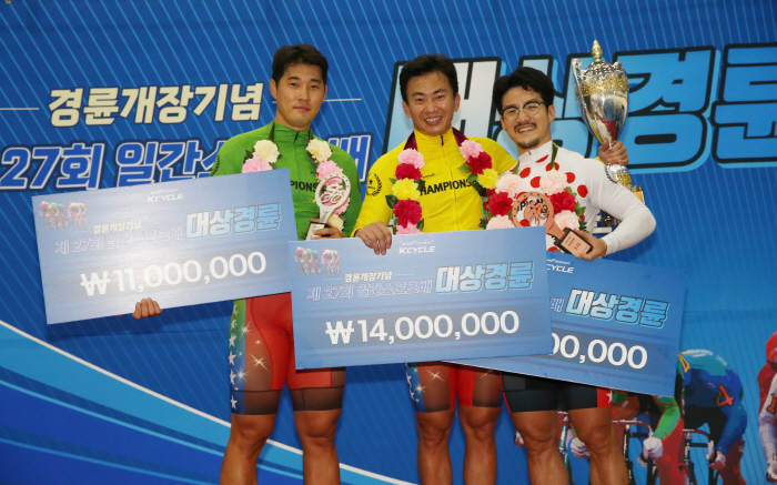 <경륜> 역시 정종진, 일간스포츠배 대상경륜 이변은 없었다!