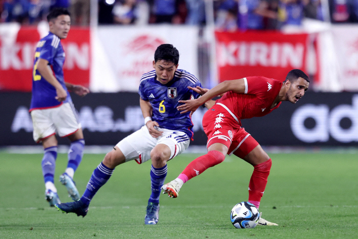 중국 저널리스트의 韓·日 축구 비교 "한국은 넘어야 할 산이 있지만, 월…