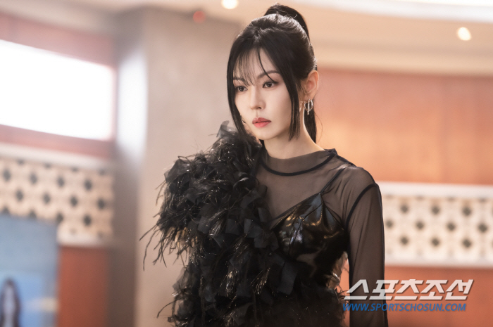 '7인의 탈출', 또 '19금'…김소연, '펜트하우스' 남편 윤종훈 소속…