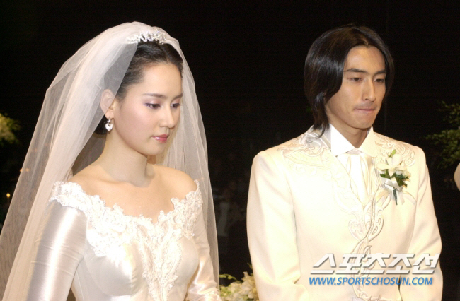 이혜원 "♥안정환 몸만 왔다..23년 전 결혼식 나 혼자 준비" ('선넘…