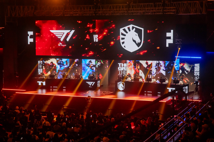 [롤드컵] LCK 2개팀-LPL 4개팀, 16강전 1라운드부터 엇갈린 희…