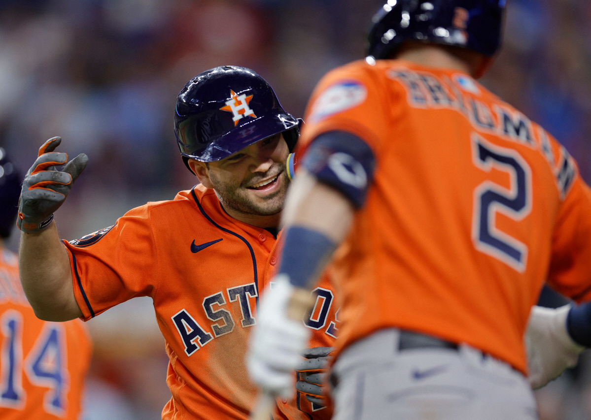 MLB 가을야구도 꿀잼 시작! 휴스턴, 텍사스에 2연패 뒤 2연승! AL…