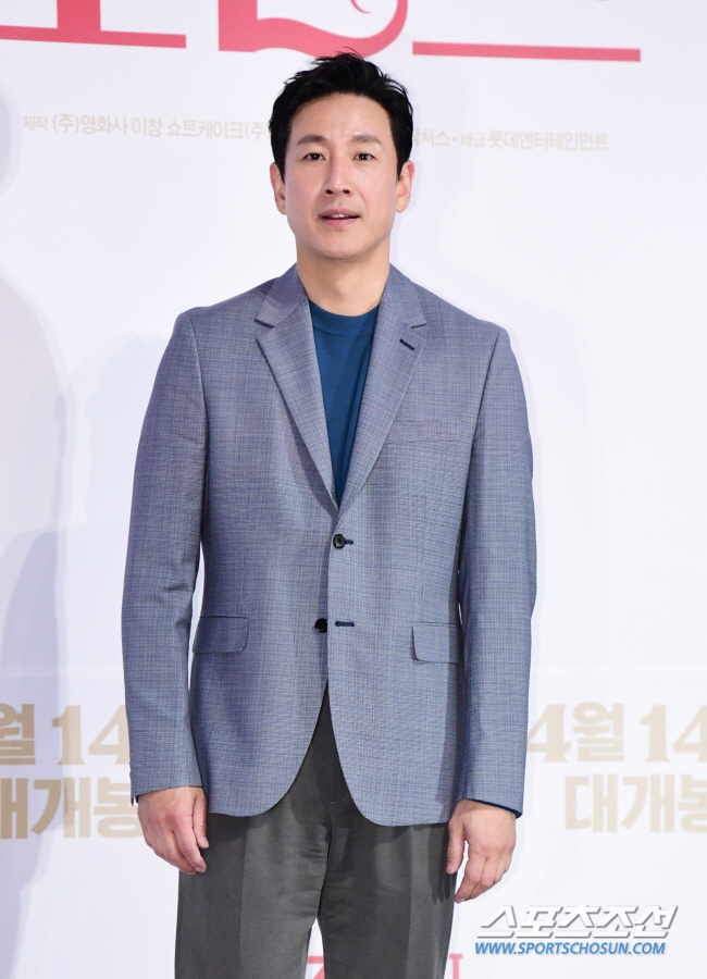 "재벌3세 연루·차기작 4편" 이선균, 마약 '의혹' 만으로 업계 초비상…