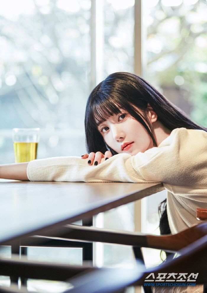 '서머퀸' 권은비, '시티팝 요정'으로 파격 변신. 24일 발매 'Lik…
