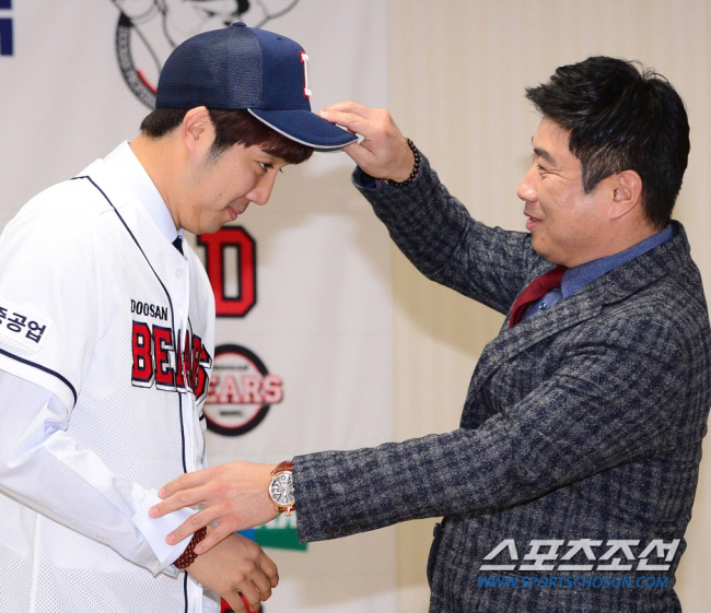 9년 전 '프랜차이즈 투수' 뺏겼는데…31년 묵은 한풀이 청부사 왔다, …