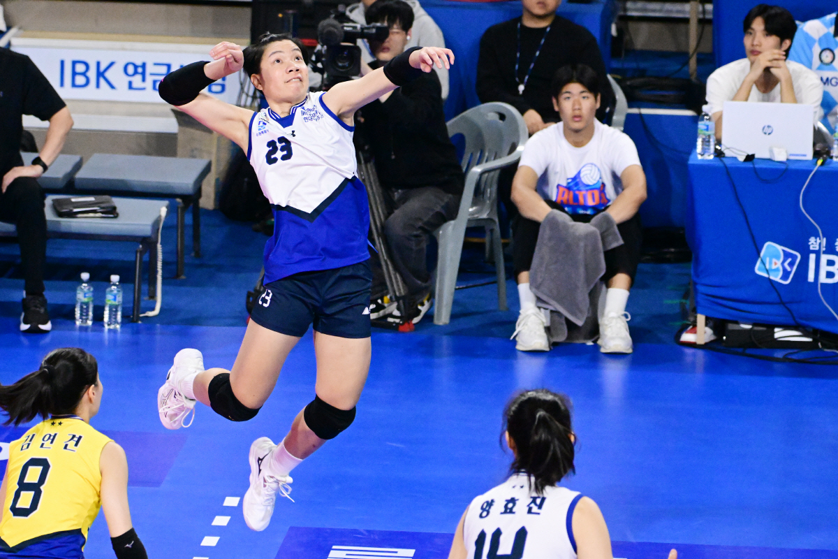 "네가 외로울까봐…" 24세 이방인 감동시킨 현실 우정. 추운나라 한국에…