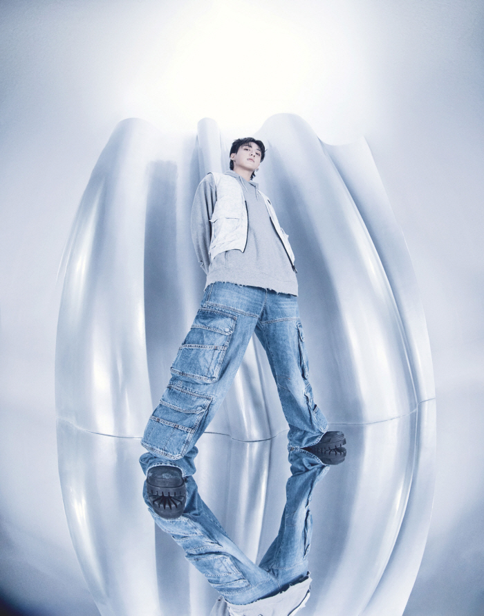 BTS 정국, K팝 솔로 아티스트 최초 스포티파이 '톱 10' 3곡 동시…