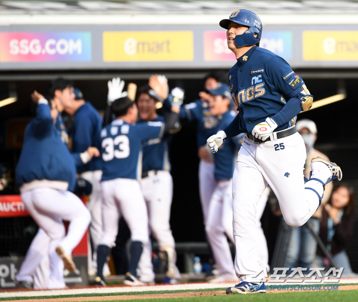 '대타 김성욱 초구 투런포' 4위 NC, 적지 인천서 3위 SSG까지 잡…