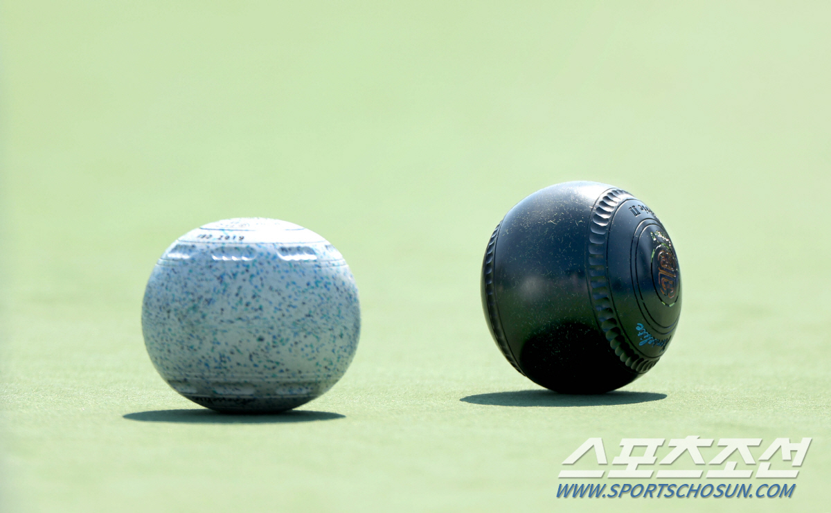 [항저우]'잔디 위의 컬렁' 론볼이 그들을 세상밖으로 잡아끌었다