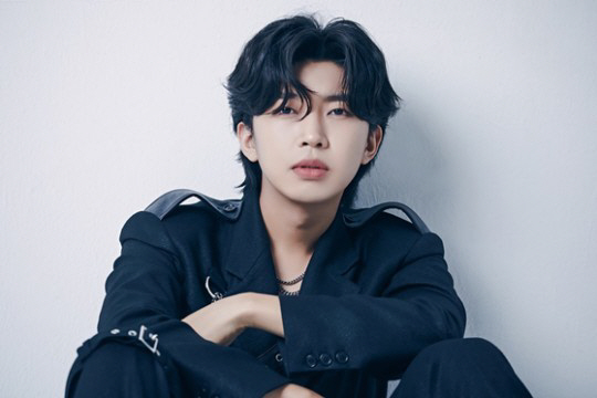 임영웅, '34개월 연속' 트로트 가수 브랜드평판 1위…2위 김호중·3위…