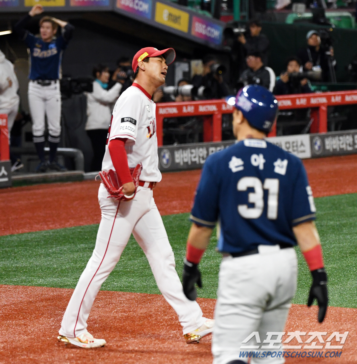 김광현이 무너졌다…NC 국대급 타선 앞세워 2회에 4-0 리드[준PO L…