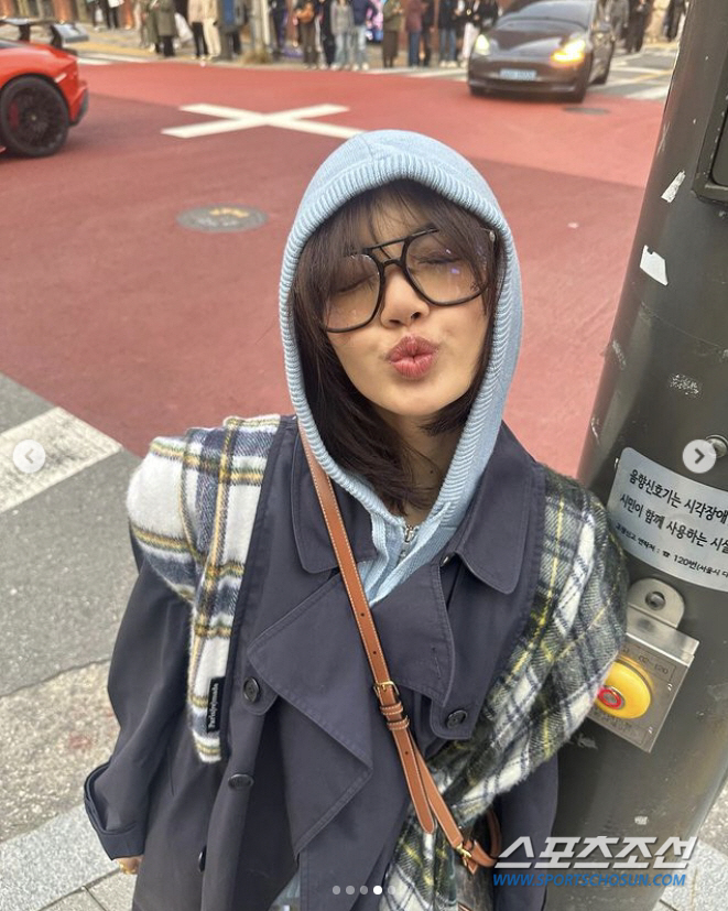 [SC이슈]리사, 드디어 한국왔다! 블랙핑크 재계약, 급물살 탈까?