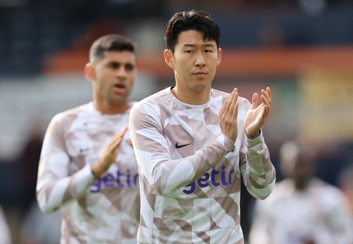 "SON, 엔지볼로 다시 태어났다" 현지 매체의 극찬 "콘테볼에 억압받던…